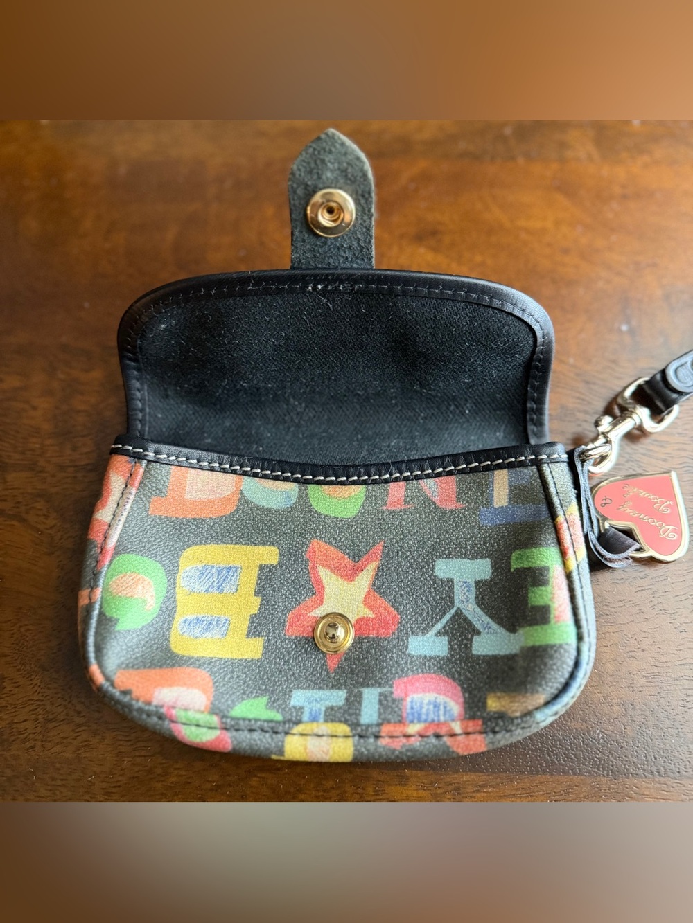 Y2K Dooney & Bourke “It Bag” Era Graffiti Doodle Wristlet - Picture 4 of 11